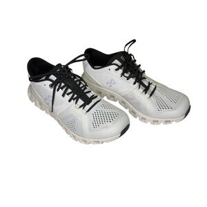 Women’s Cloud X white black running shoes